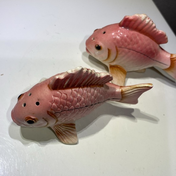 Vintage 50’s Extremely RARE Set of Koi Fish Salt & Pepper Shakers SONSCO Japan - Picture 9 of 14